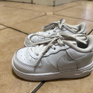 Kids White Athletic Sneakers - Classic Low-Top